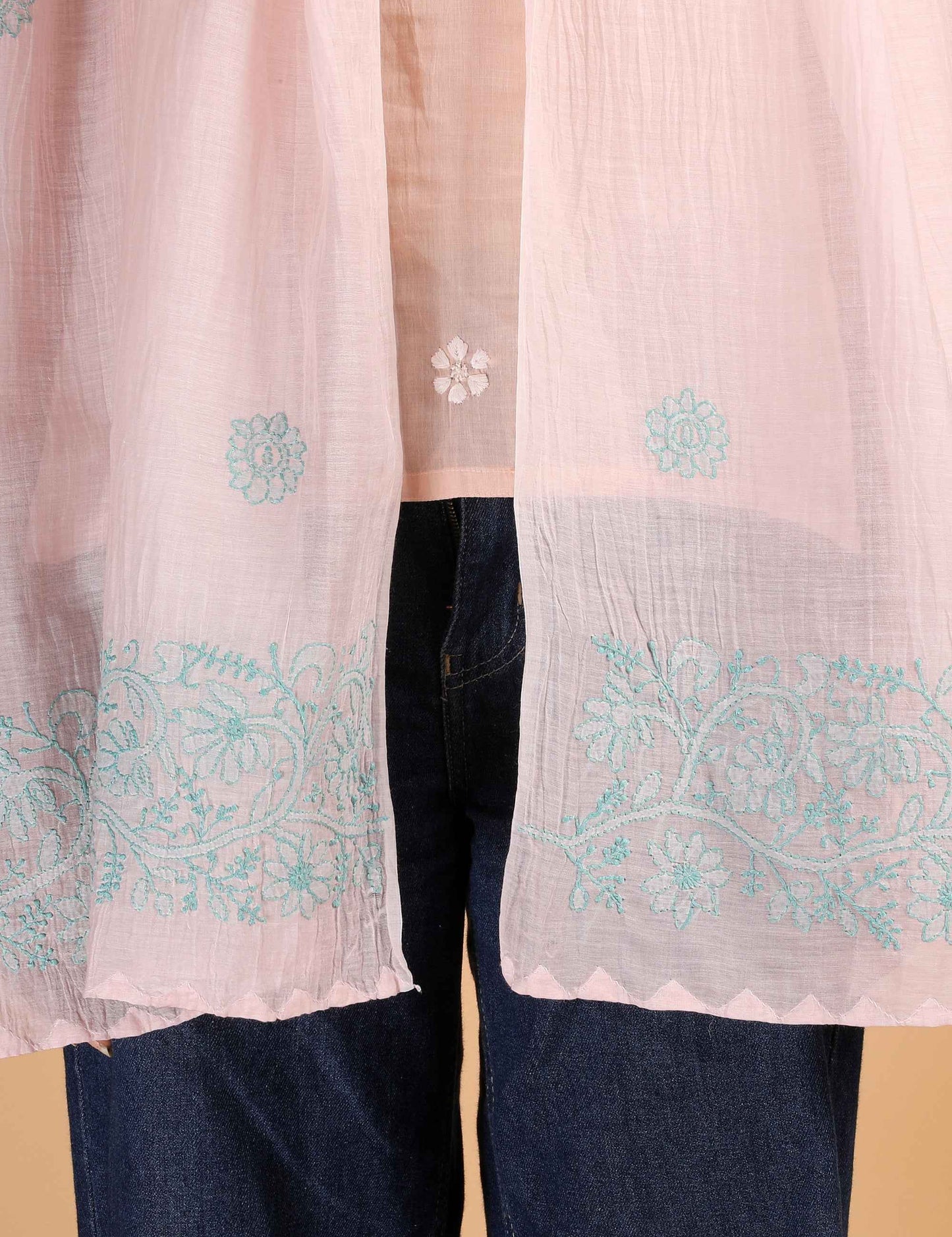 Shwet Women Peach Chikankari Chanderi Stole