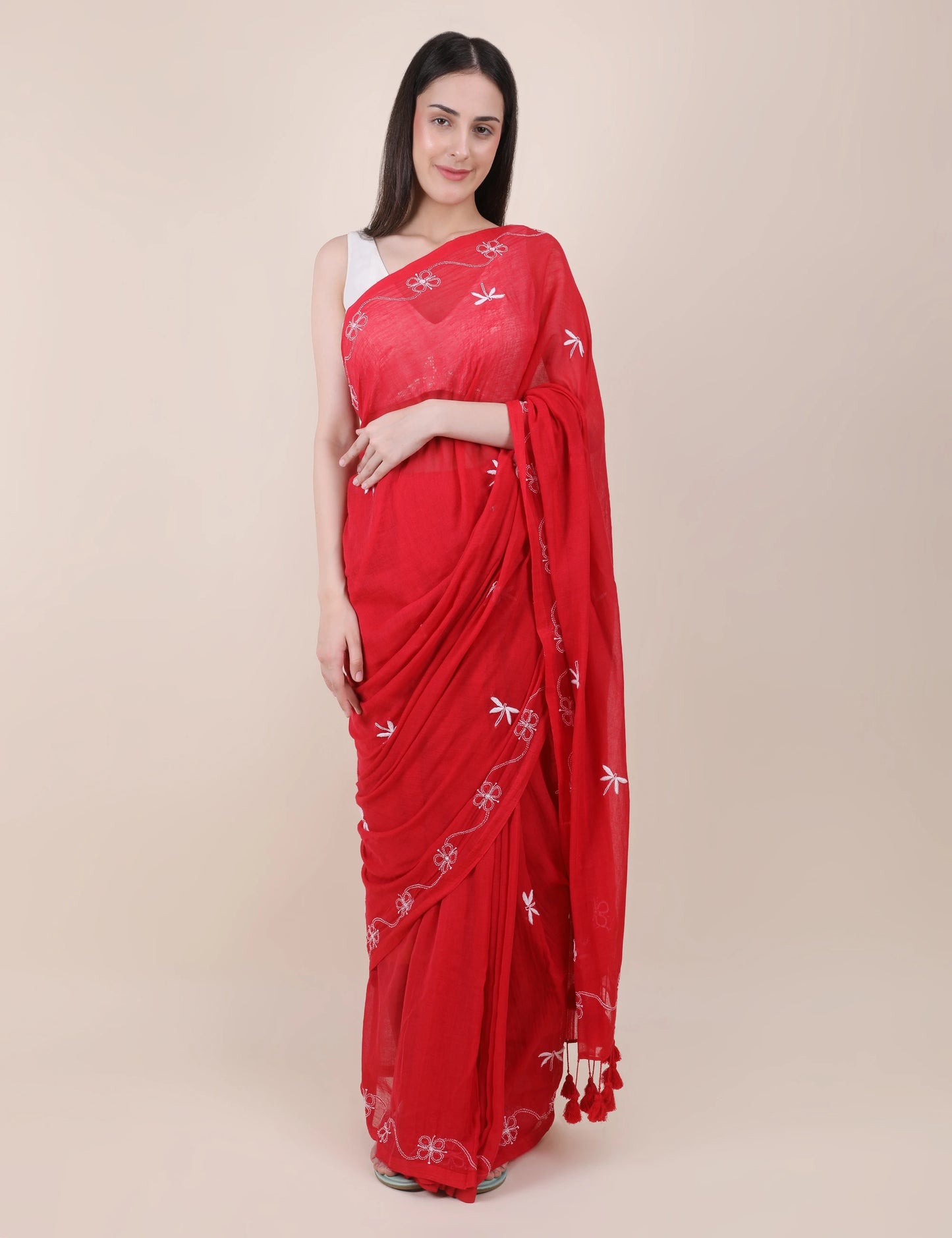 Shwet Women Red Hand Embroidered Chikankari mulmul saree