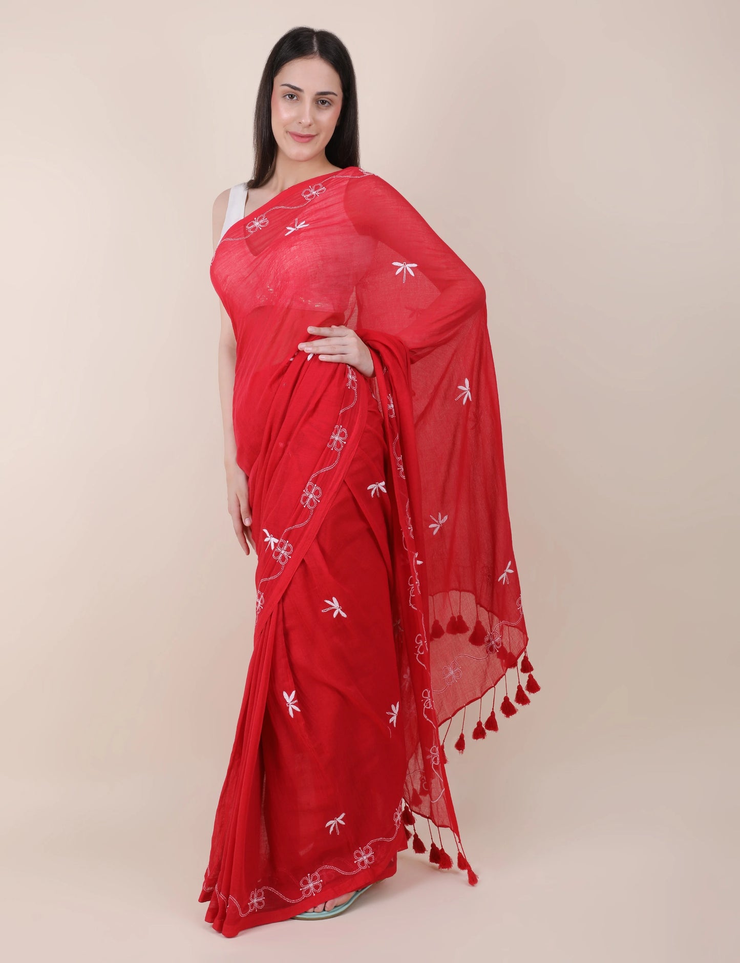 Shwet Women Red Hand Embroidered Chikankari mulmul saree