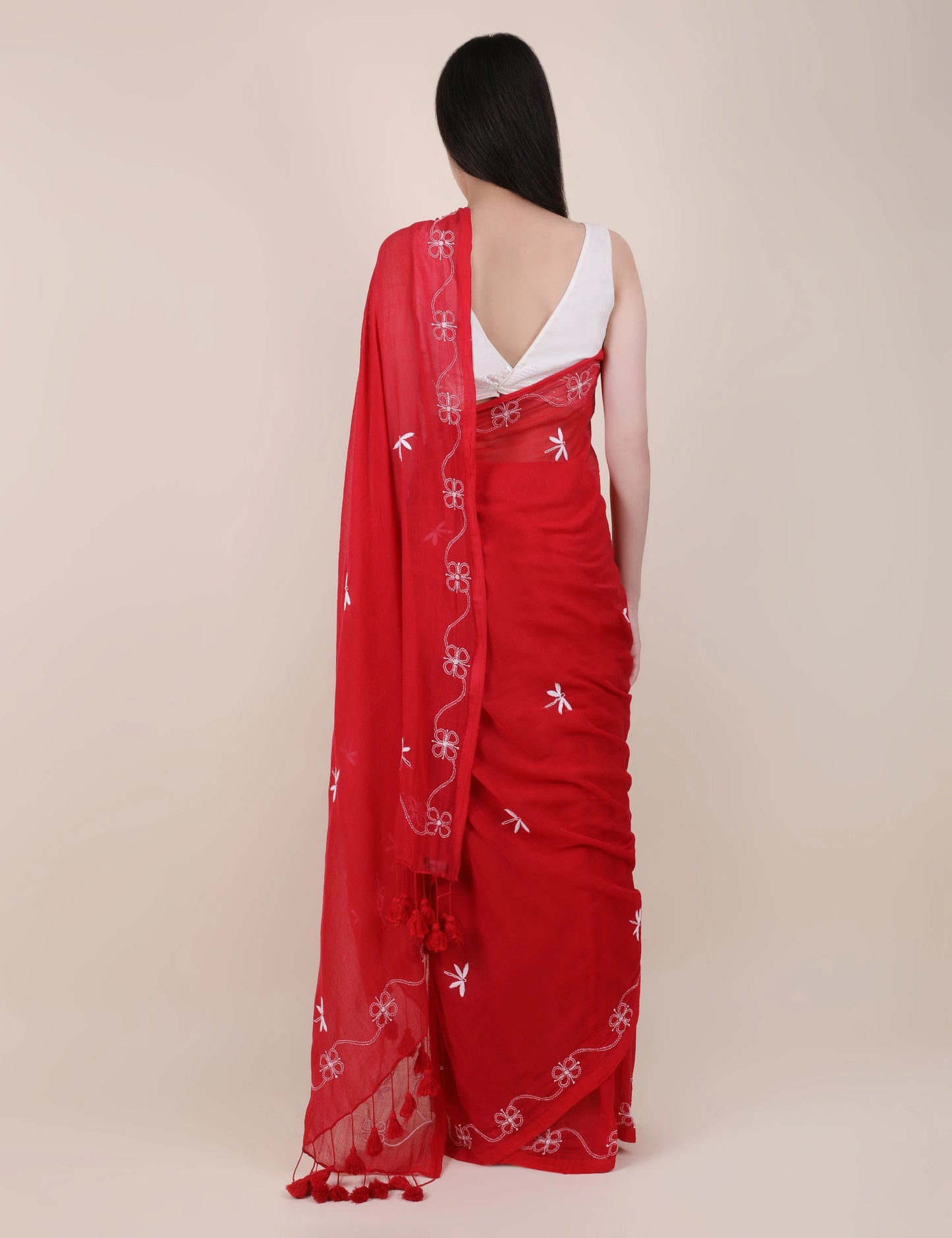 Shwet Women Red Hand Embroidered Chikankari mulmul saree