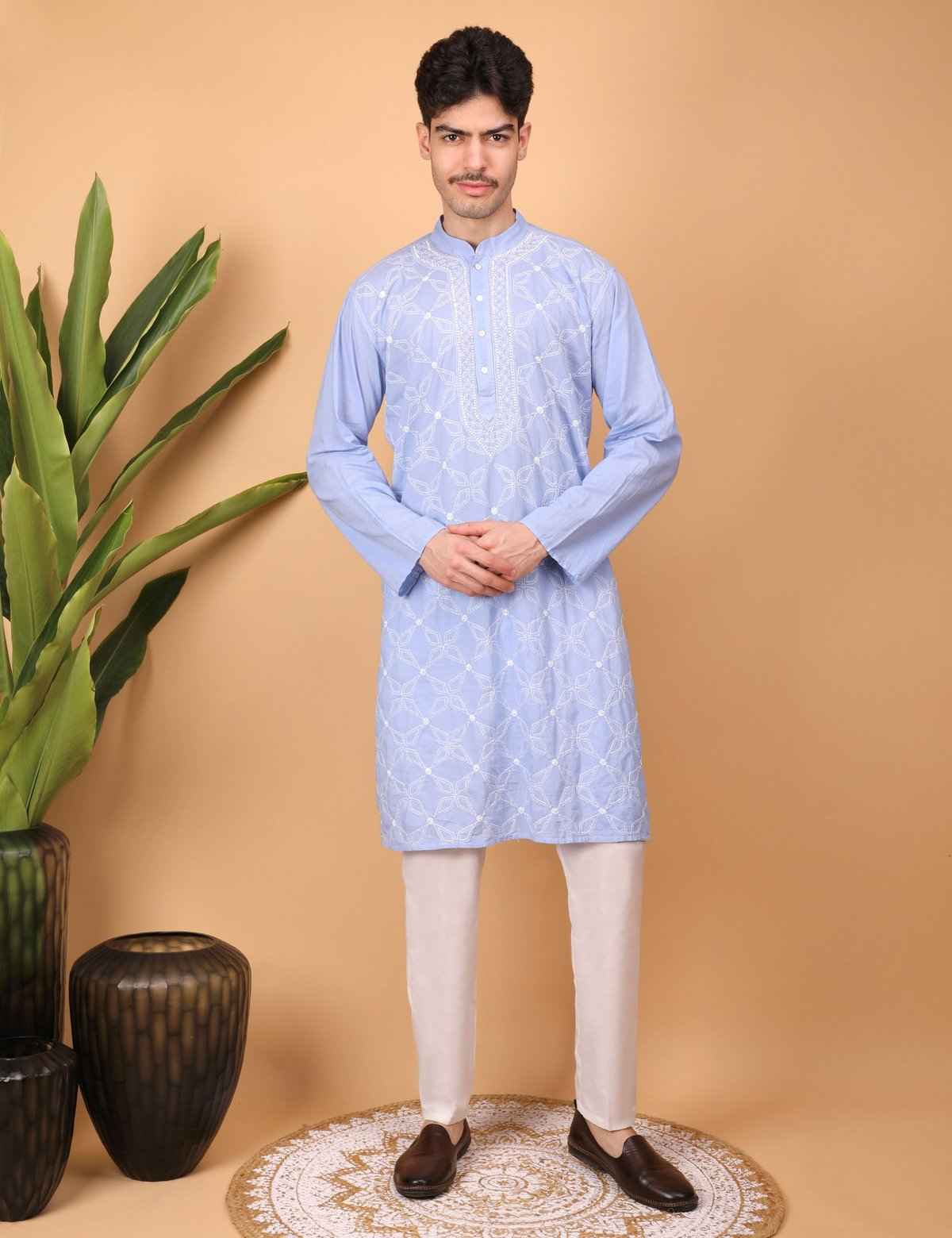 Shwet Men Cotton Light blue Chikankari Kurta