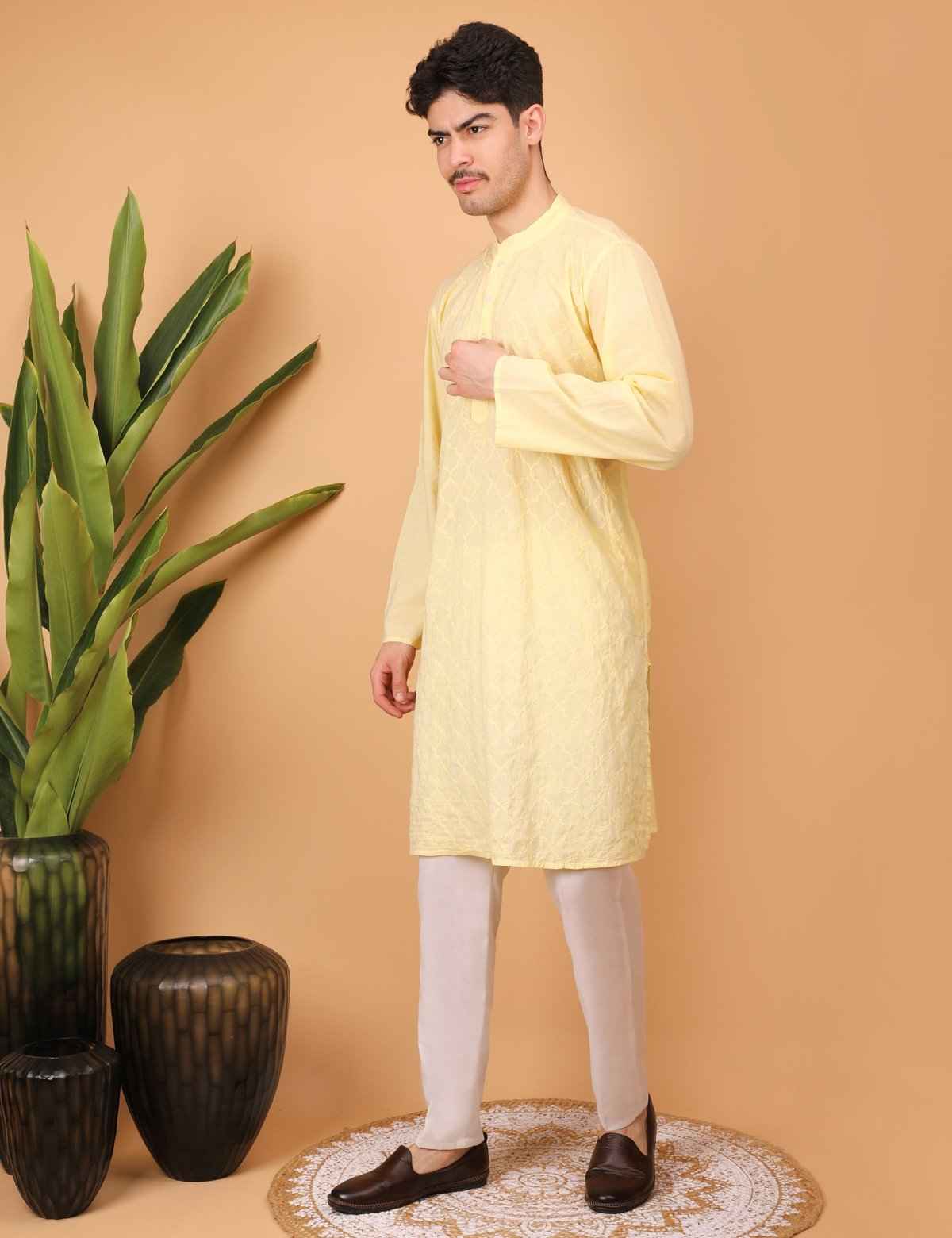 Shwet Men Cotton Yellow Chikankari Kurta
