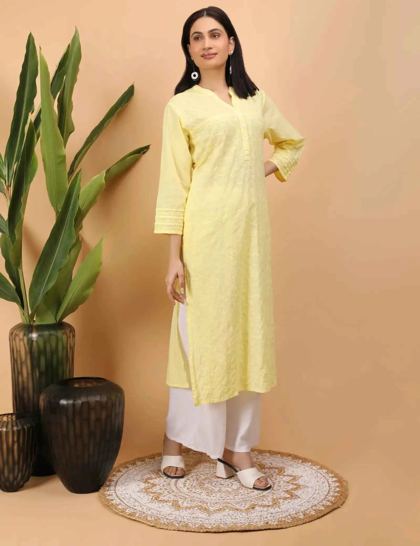 Shwet Women Yellow Chikankari Kurta