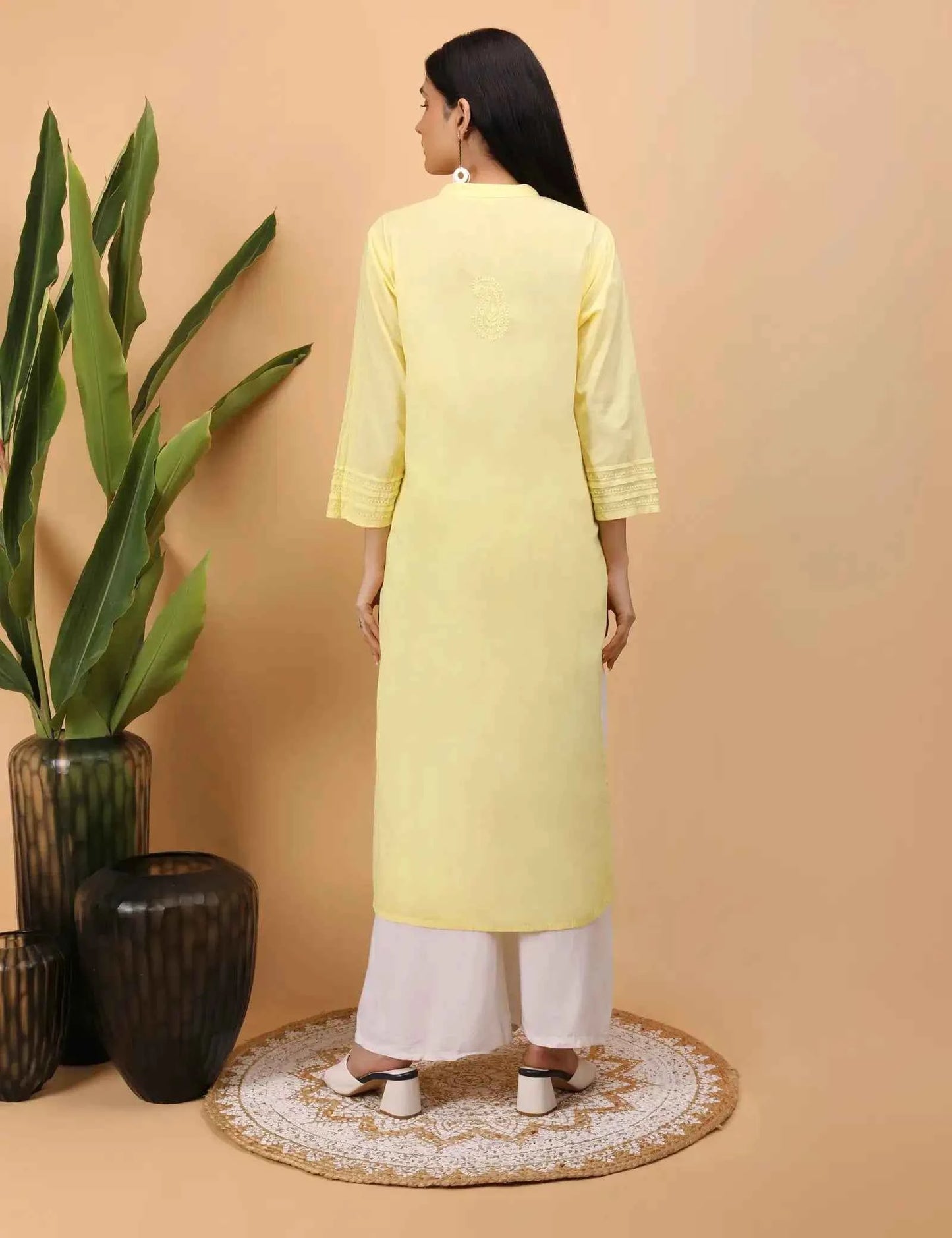 Shwet Women Yellow Chikankari Kurta