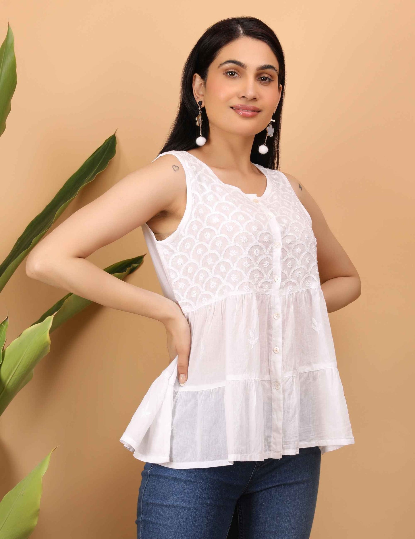 Shwet Women White Chikankari Sleevless Tier Top
