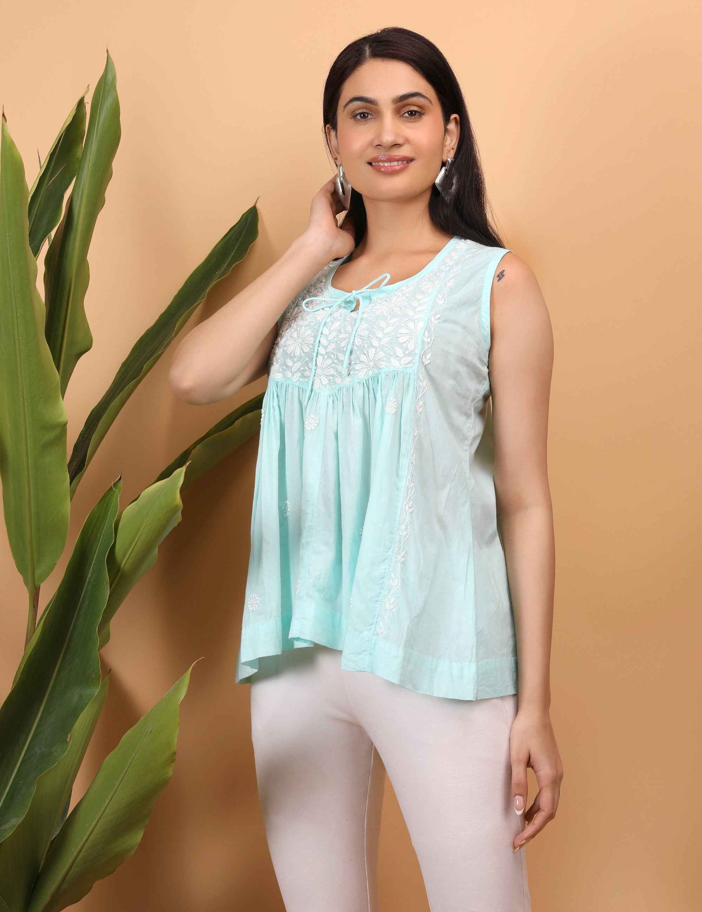 Shwet Women Sea Blue Chikankari Sleevless Yoke Top