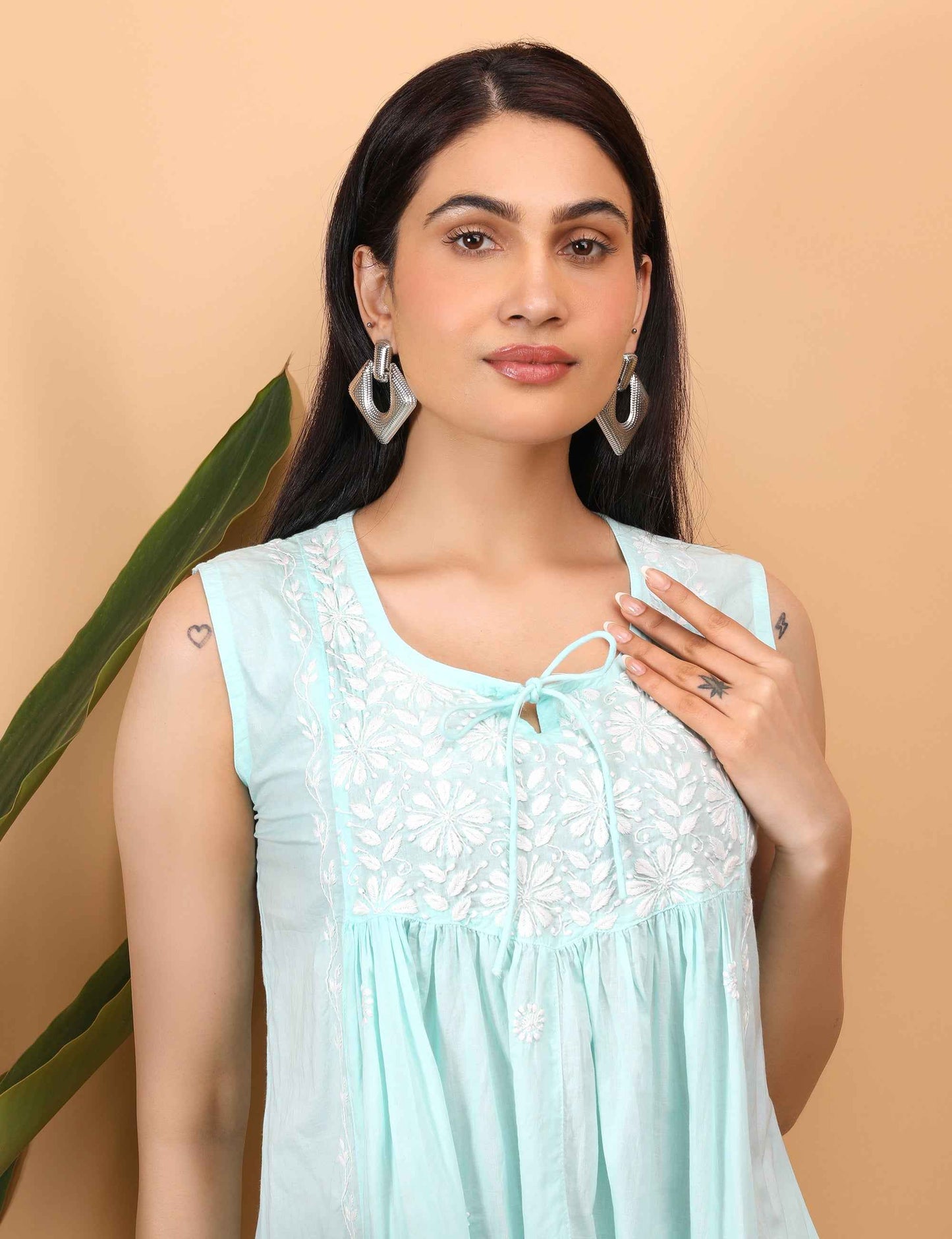 Shwet Women Sea Blue Chikankari Sleevless Yoke Top