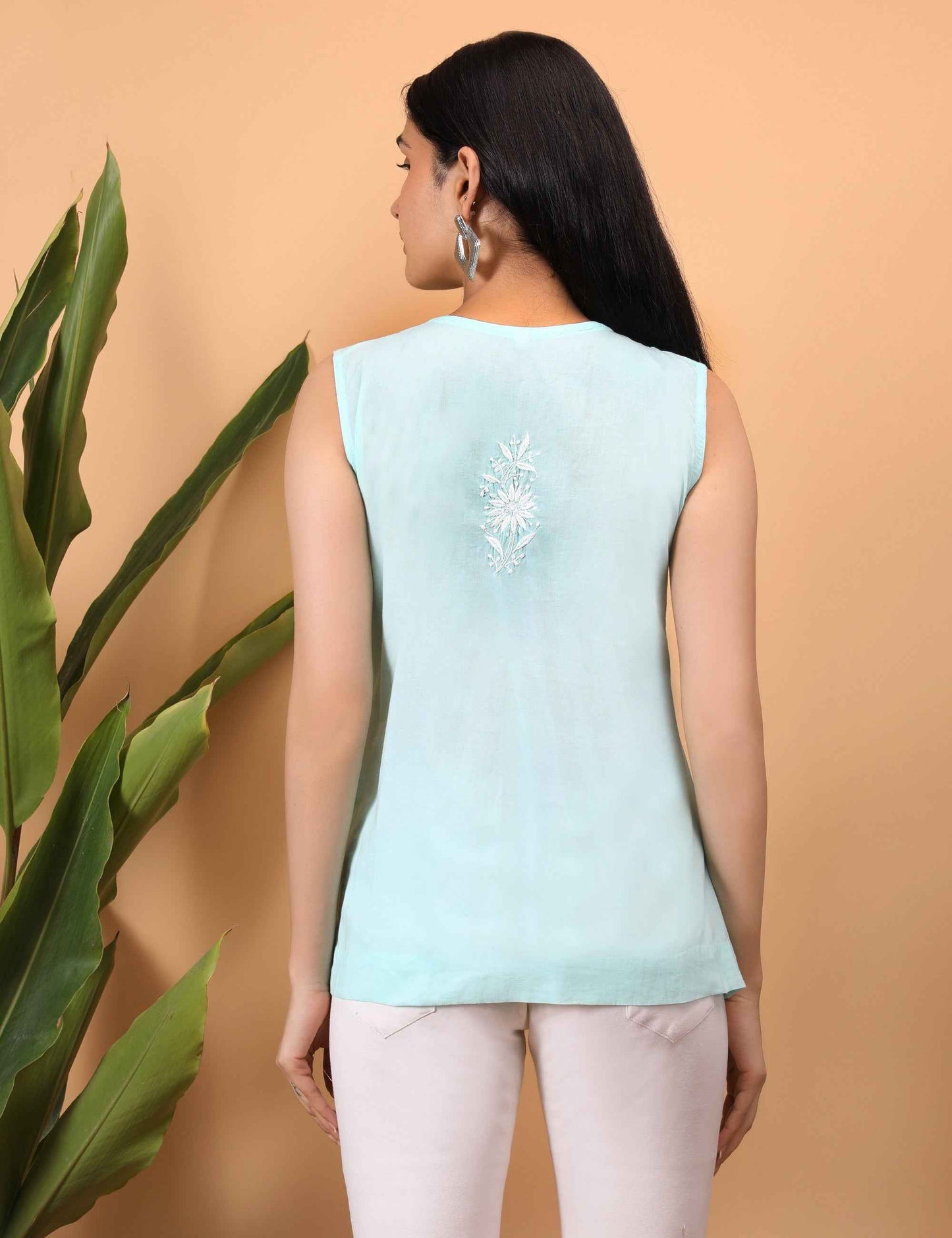 Shwet Women Sea Blue Chikankari Sleevless Yoke Top
