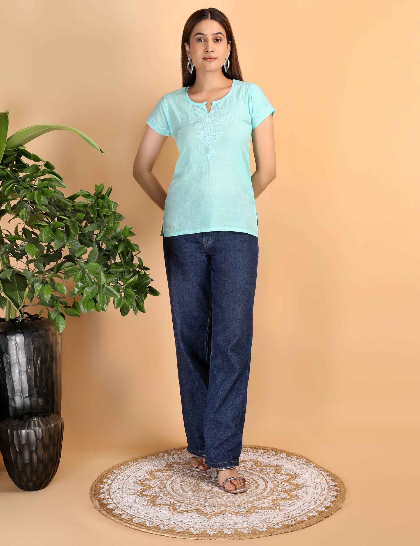 Shwet Women Sea Green Chikankari Cotton Short Top