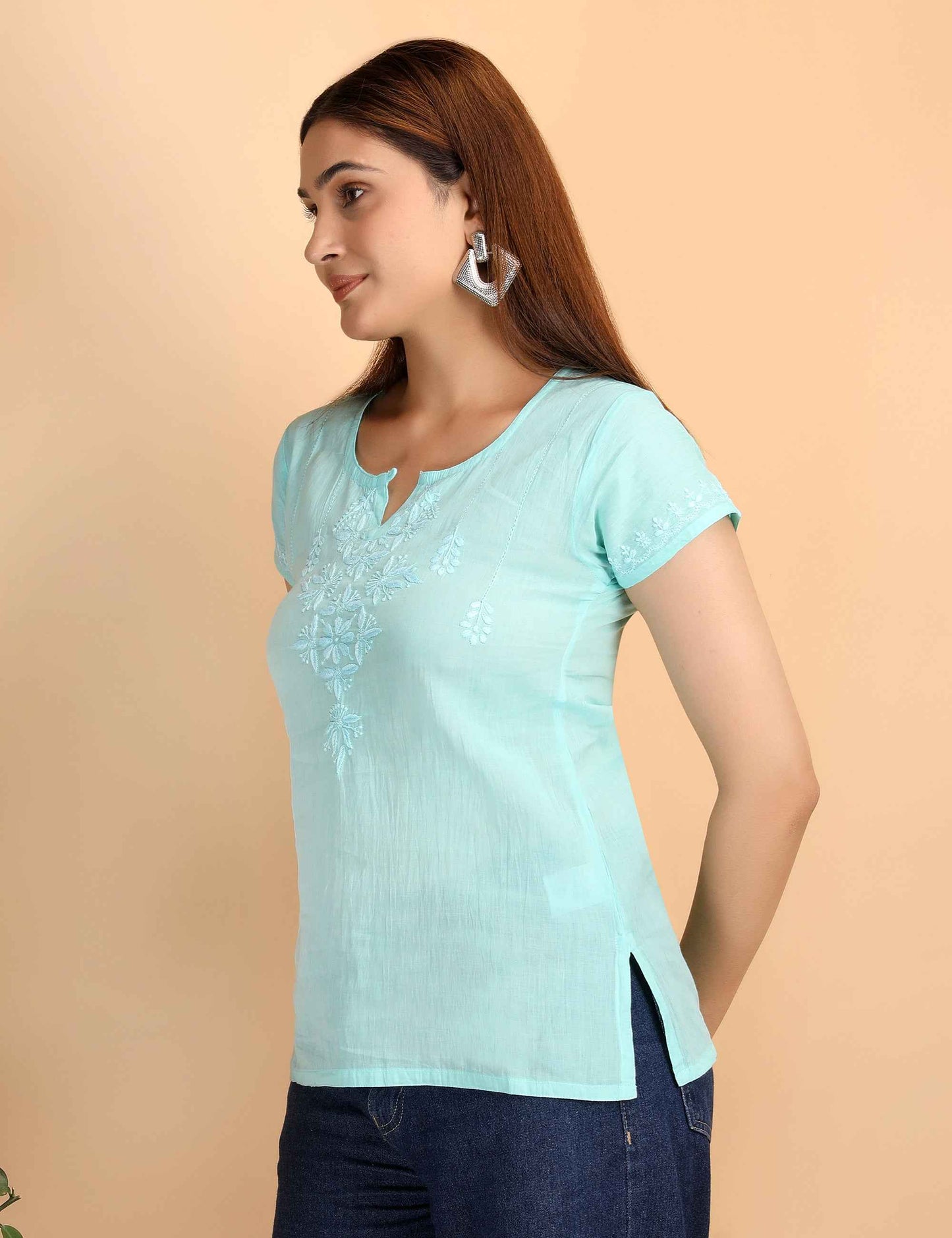 Shwet Women Sea Green Chikankari Cotton Short Top