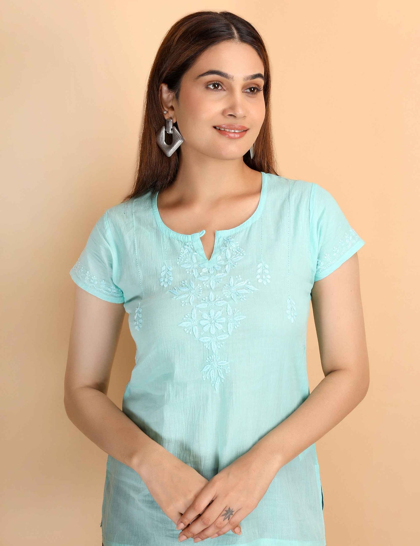 Shwet Women Sea Green Chikankari Cotton Short Top