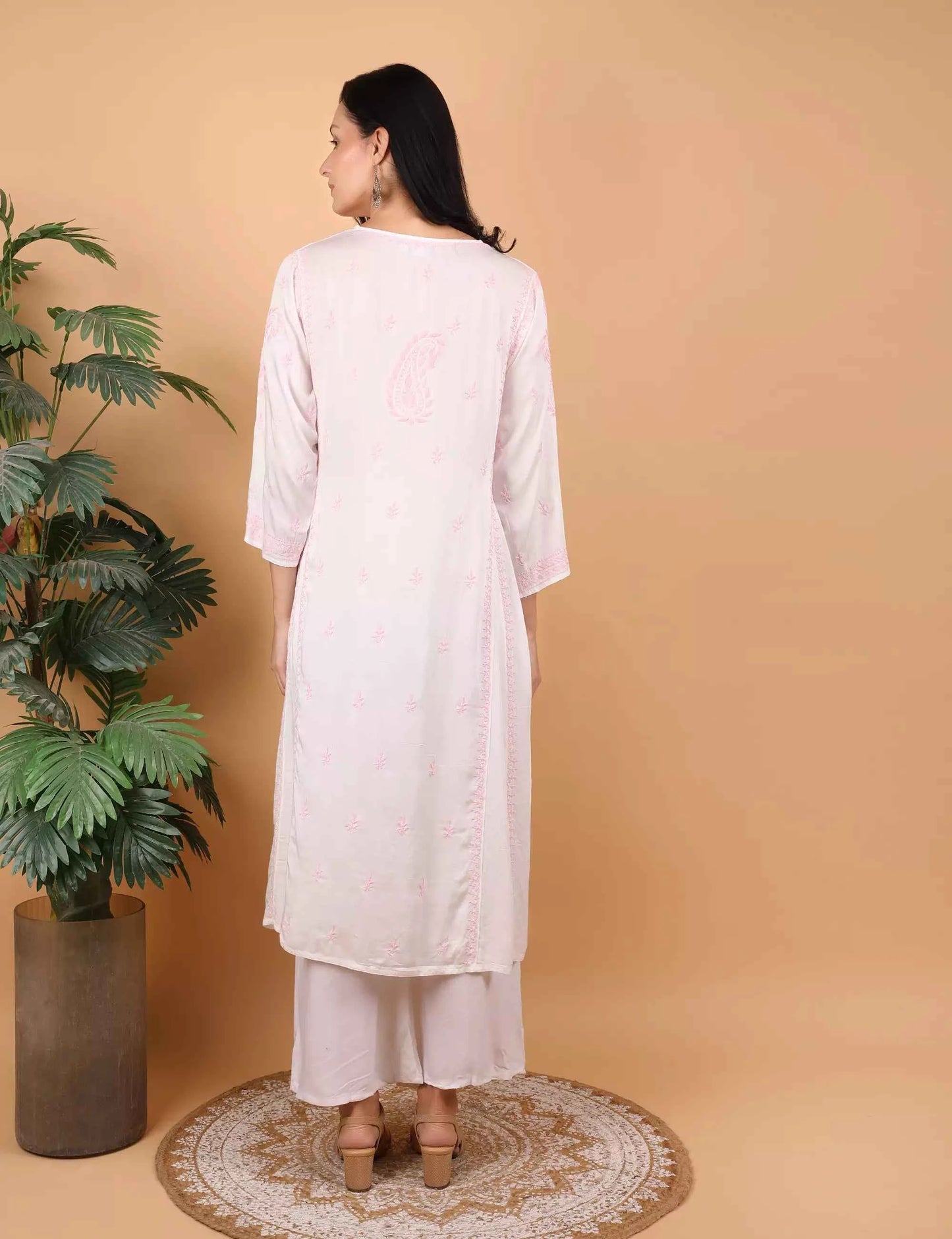Shwet Women White Hand Embroidered Chikankari Jaipuri Kurti