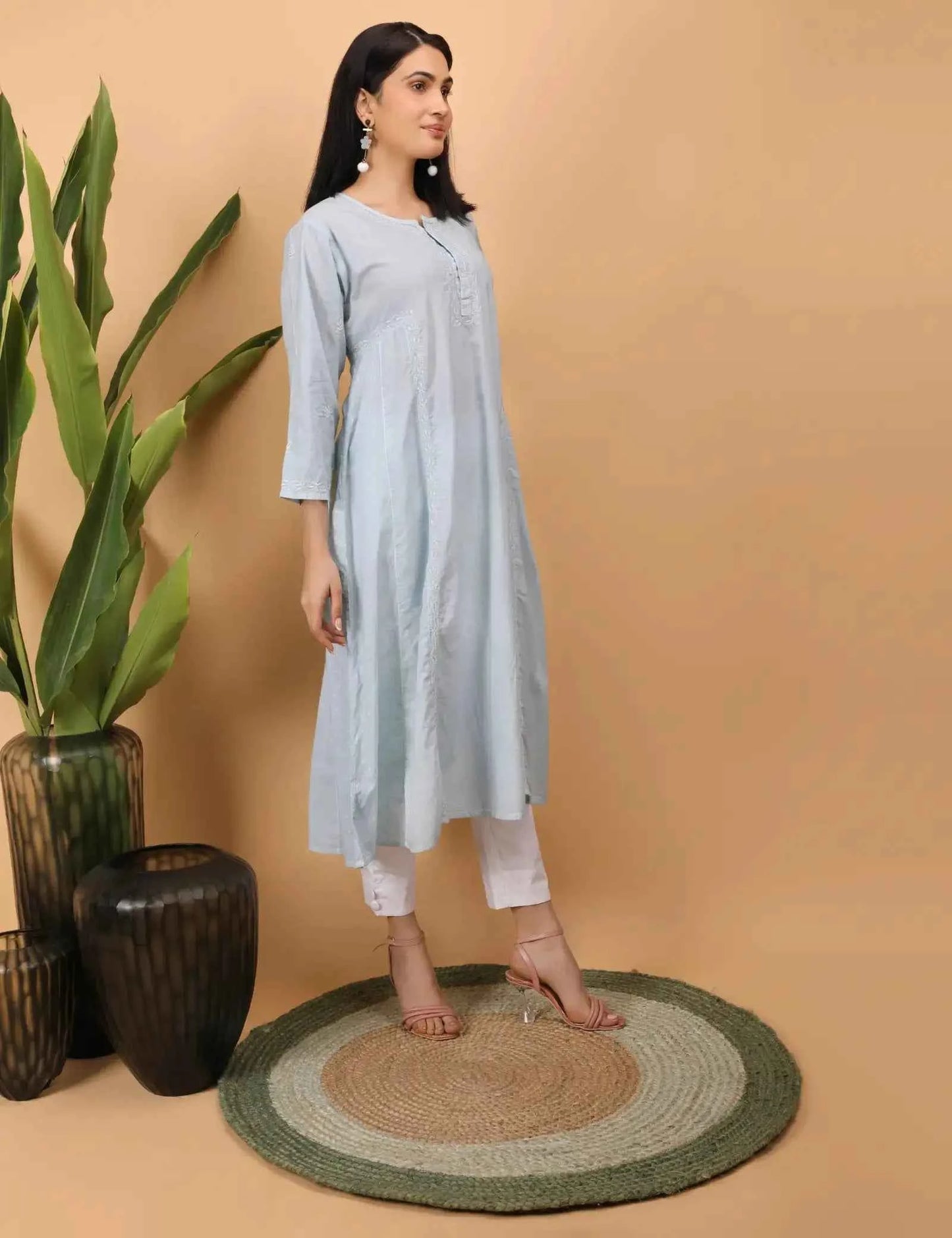 Shwet Women Grey Chikankari kali Kurti