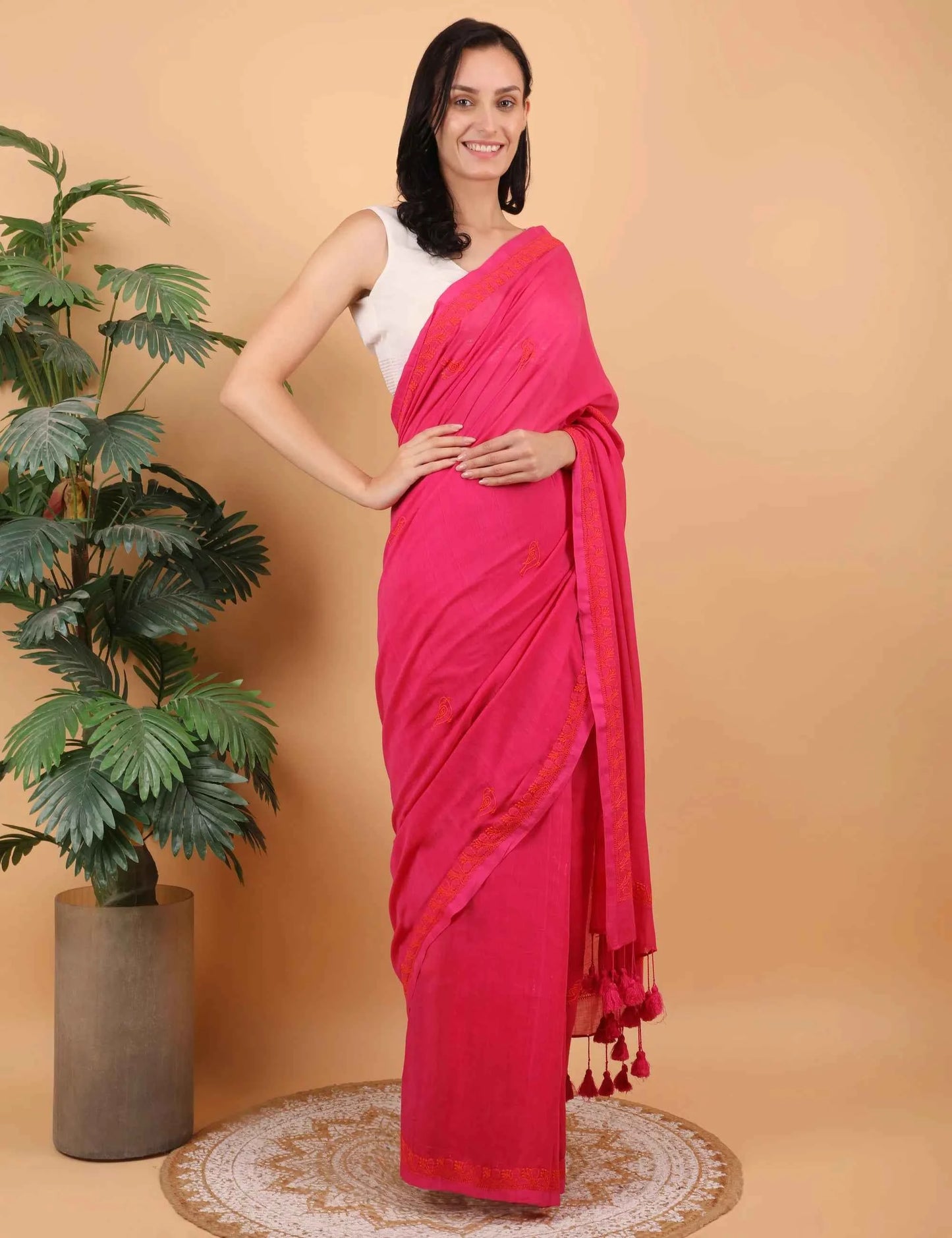 Shwet Women Magenta pink Hand Embroidered Chikankari Mulmul Saree