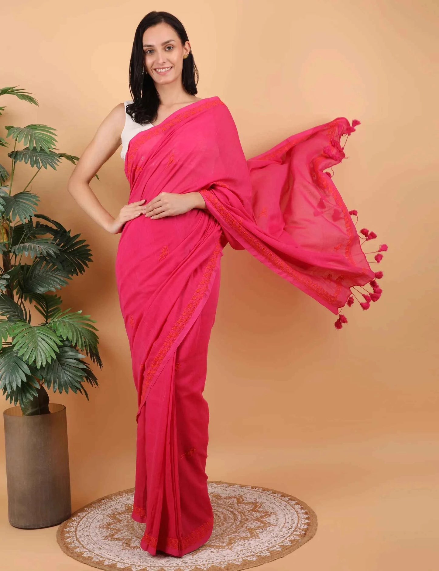 Shwet Women Magenta pink Hand Embroidered Chikankari Mulmul Saree