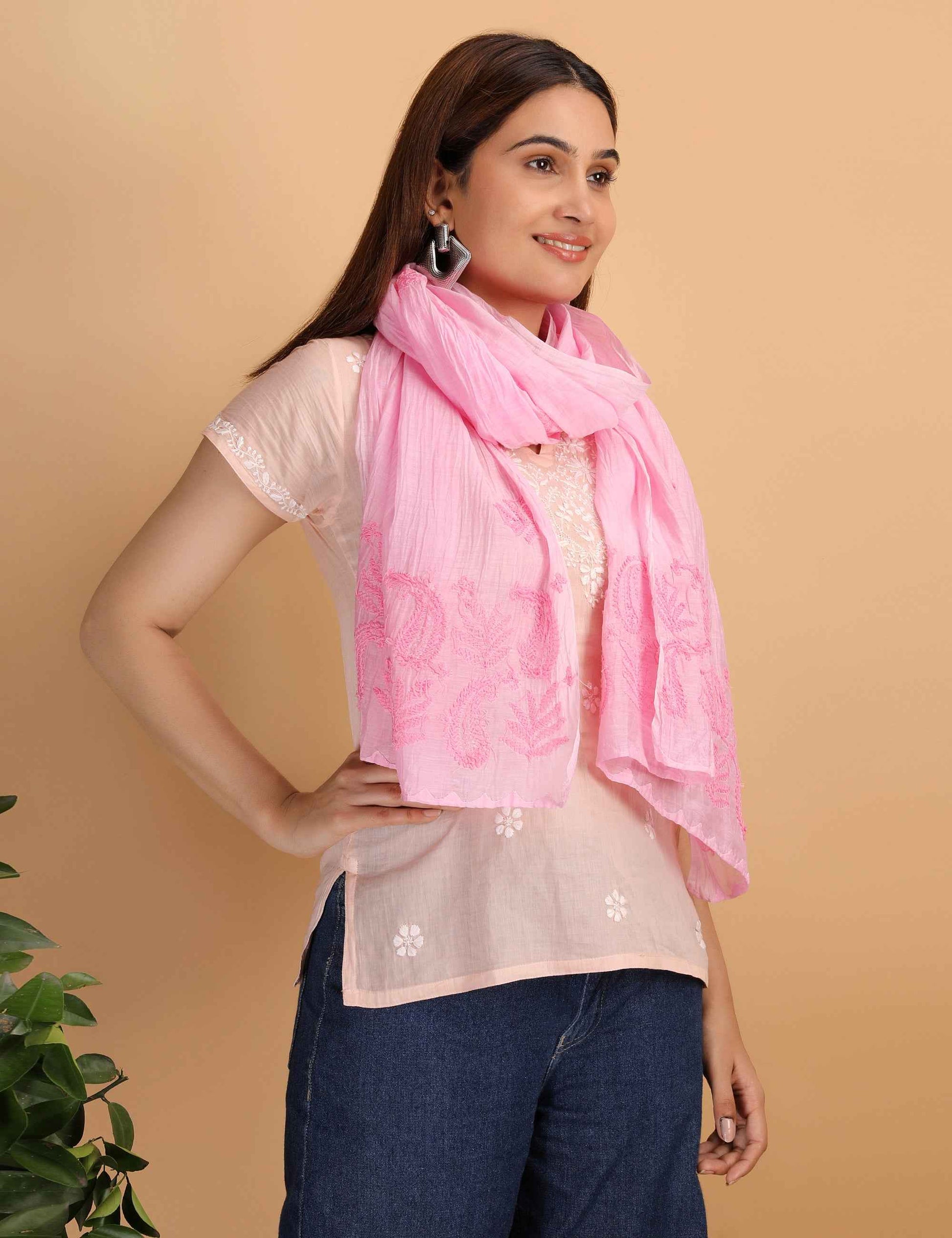 Shwet Women Pink Chikankari Chanderi Stole