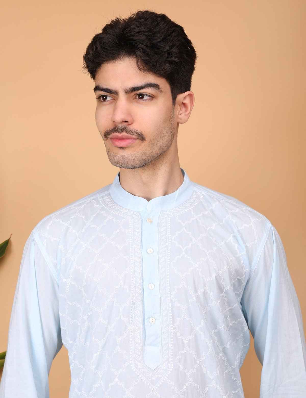 Shwet Men Cotton Sky blue Chikankari Kurta