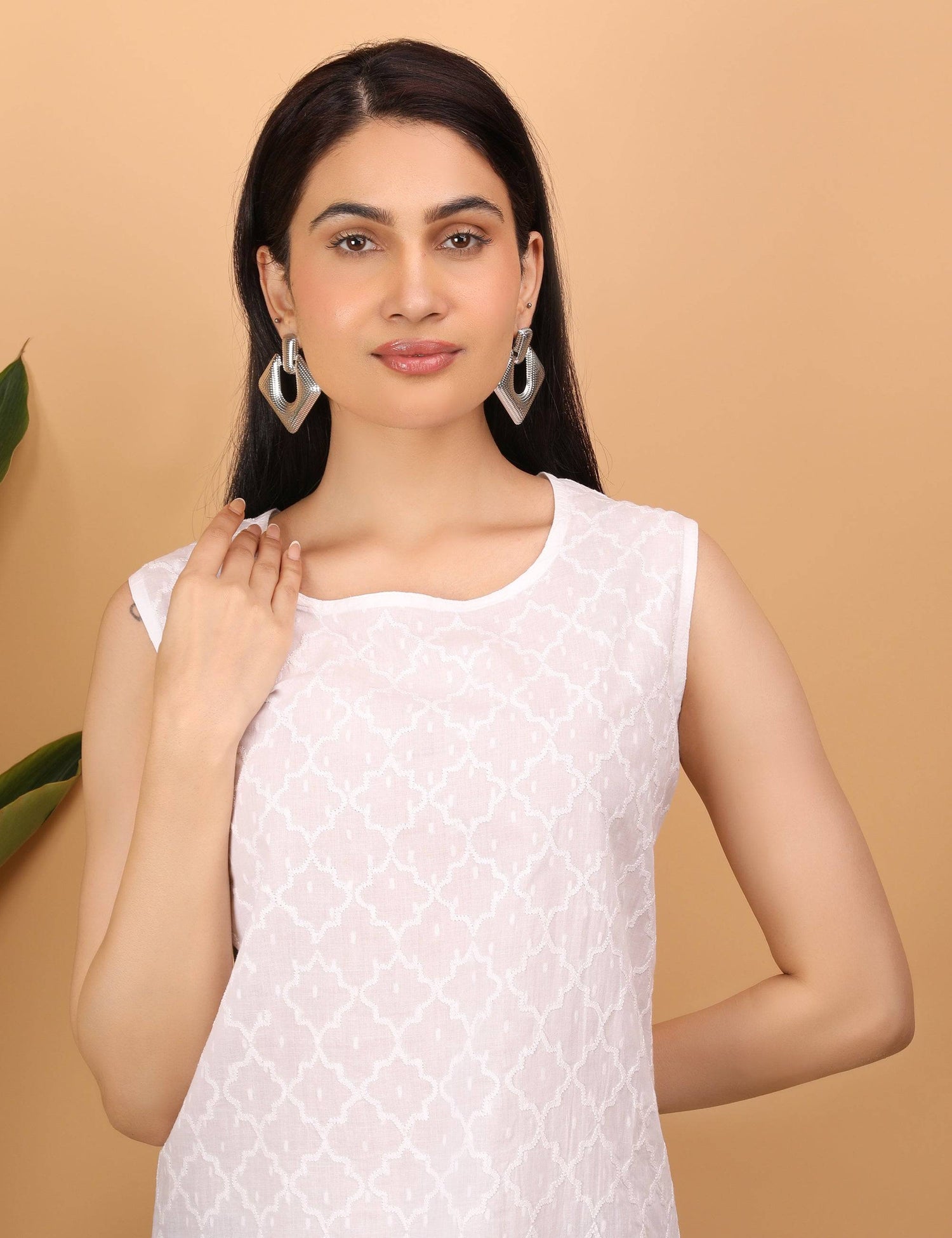 Shwet Artistry shwet women white chikankari sleevless top - Premium Chikankari Collection
