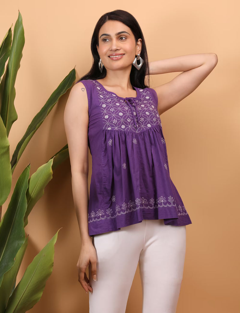 Shwet Women Purple Chikankari Sleevless Yoke Top
