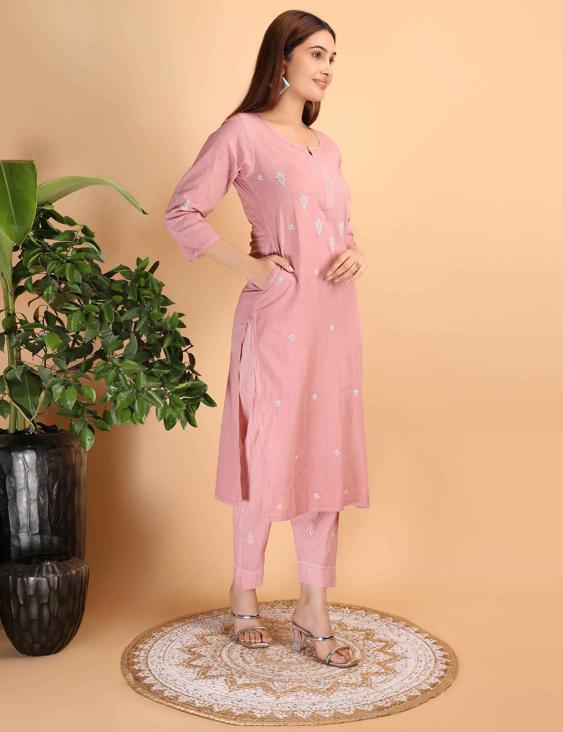 Shwet Women Peach Chikankari Kurta Pants