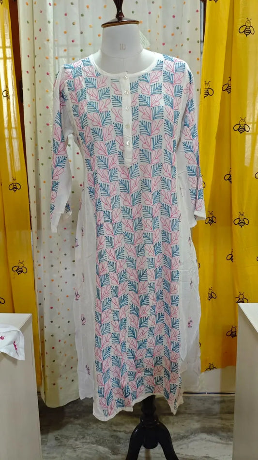 Women Hand Embroidered White and Blue Chikankari kurti