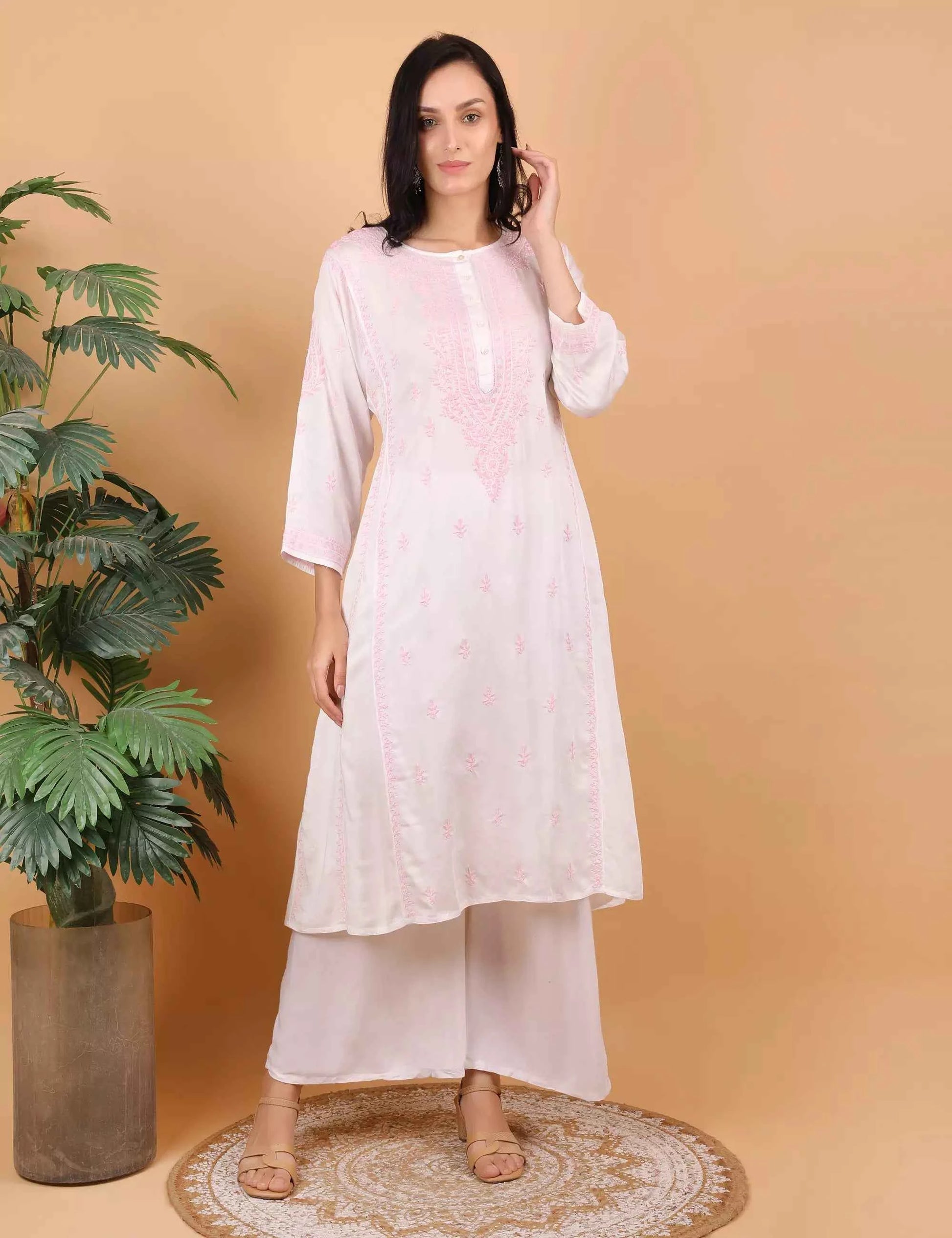 Shwet Women White Hand Embroidered Chikankari Jaipuri Kurti