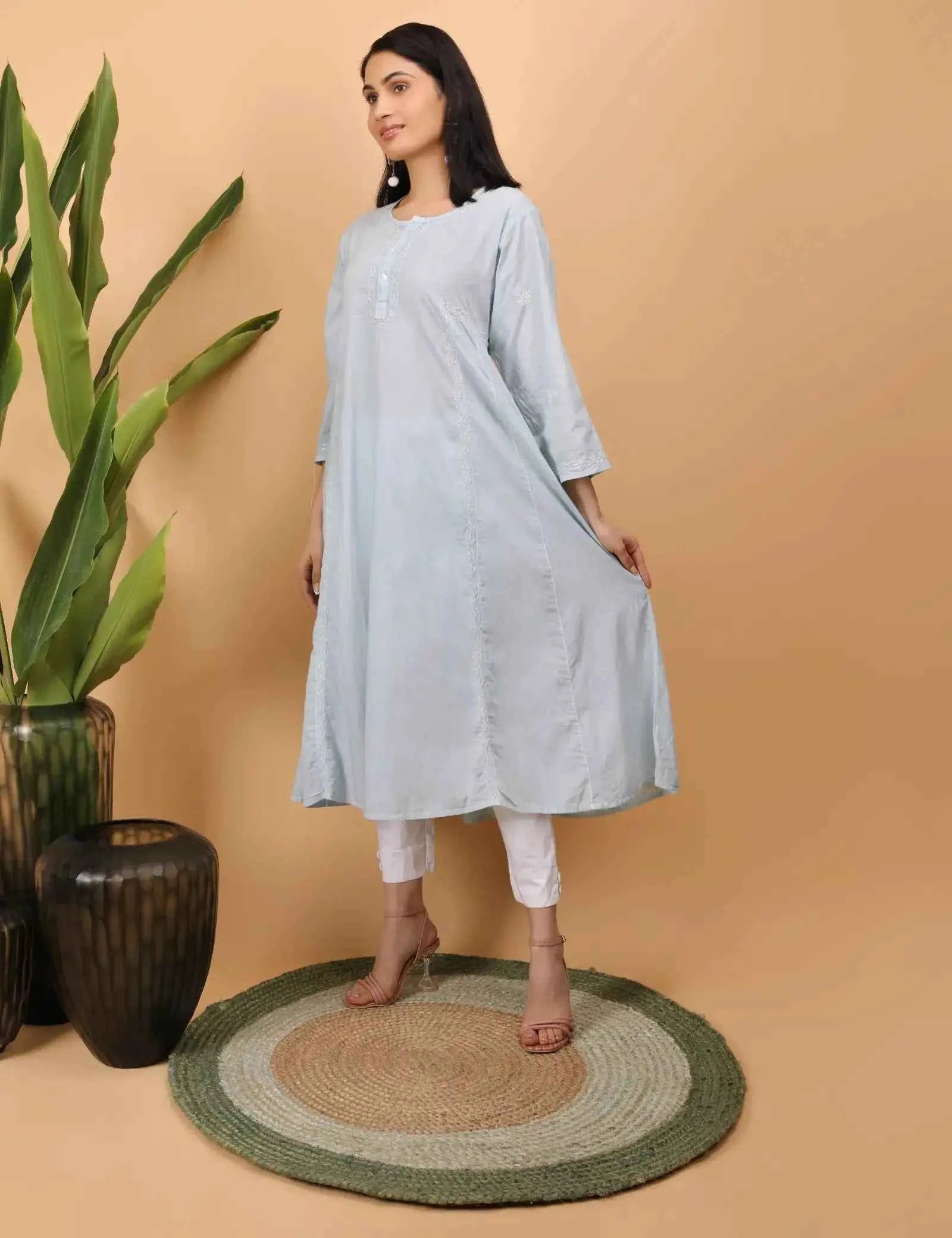 Shwet Women Grey Chikankari kali Kurti